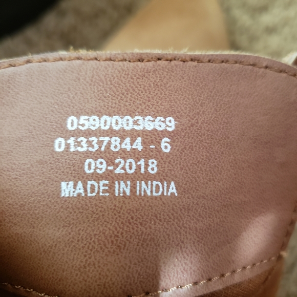 Asos Design Alissa Buckled Flat Boots - Picture 9 of 11